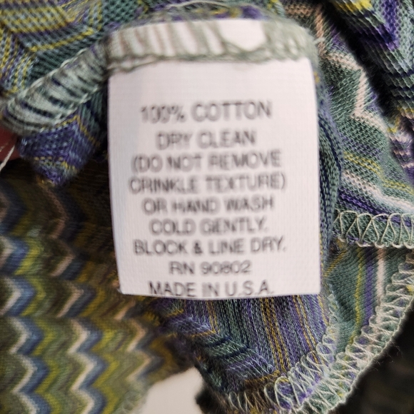 ONA New York Tokyo Textured Abstract V-Neck Top Size Small Made in U.S.A. - Picture 6 of 10